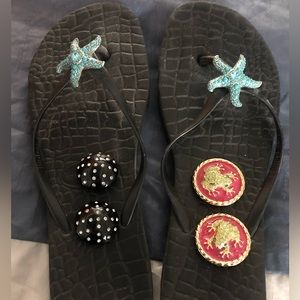 Lindsay Phillips flip flops with 3 sets of interchangeable snaps